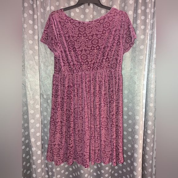 torrid Purple Lace-Textured Midi Dress - Picture 3 of 16